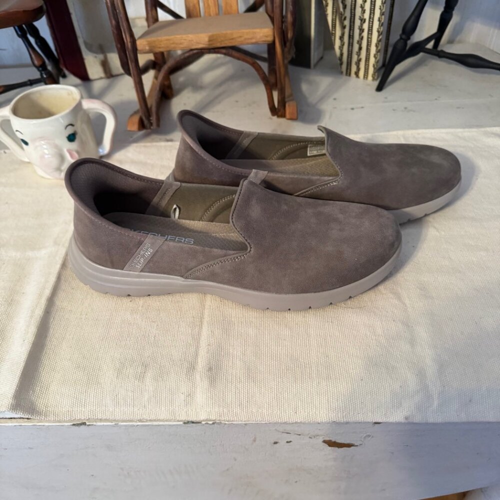 Sketchers Slip On Taupe -  On The Go Flex Captivating Taupe Comfort Shoe Size 10